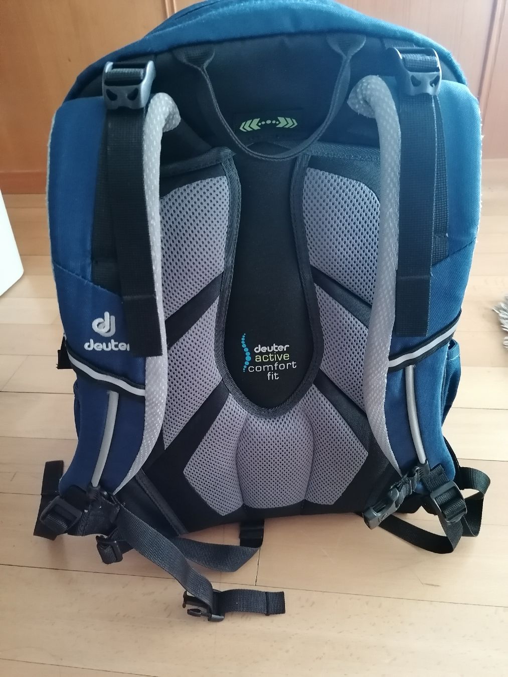 Deuter Zaini: *Deuter* Ypsilon Schulrucksack, blau – Usato da Möriken AG venduto da Knitterschutz 4