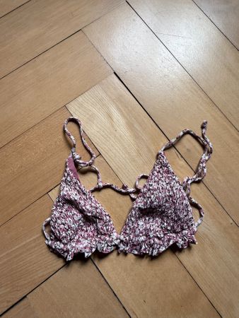 Bikini Oberteil beerenfarben gemustert XS