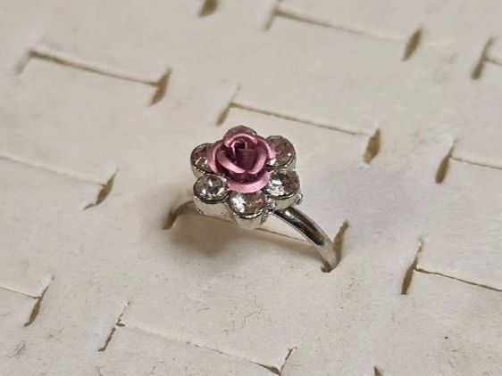 Anelli: Bague ajustable fleur rose strassée neuve – Nuovo (secondo la descrizione) da Territet venduto da Cenh 1