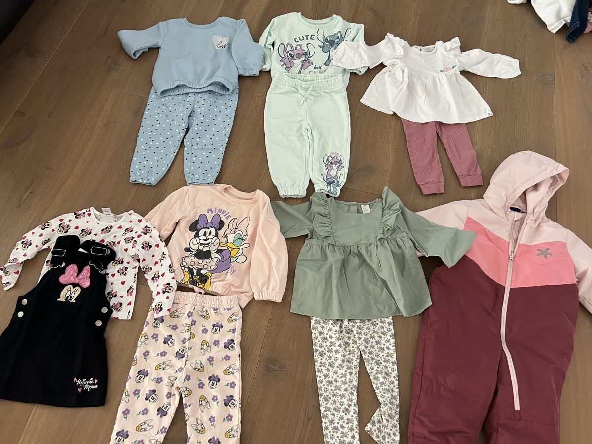 Lotti & Set di vestiti: Kleiderpaket grösse 92 top Zustand  – Usato da Rümlang venduto da Jennyanna