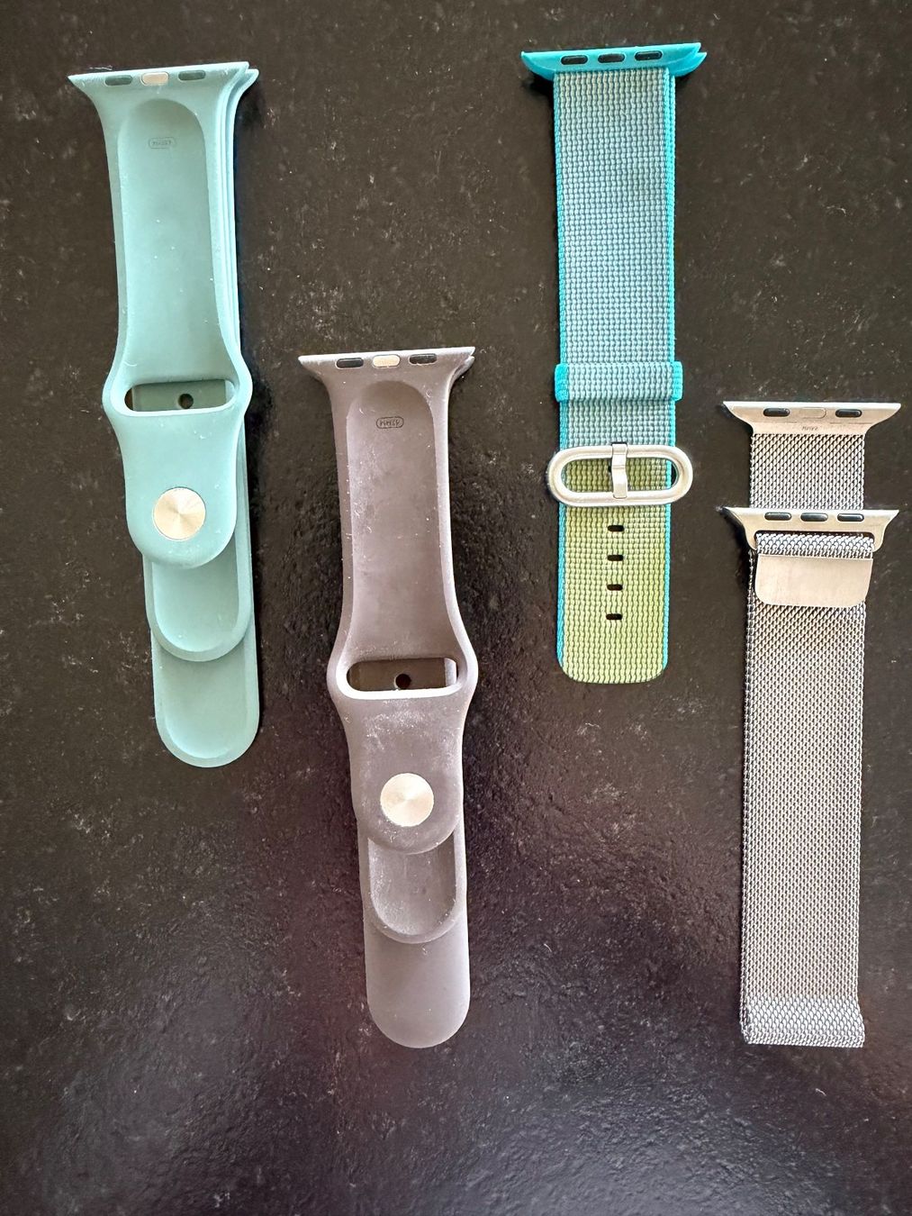 Apple Smartwatch: Apple Watch Series 6, GPS 44mm, Silber – Usato da Suhr venduto da Panok 3