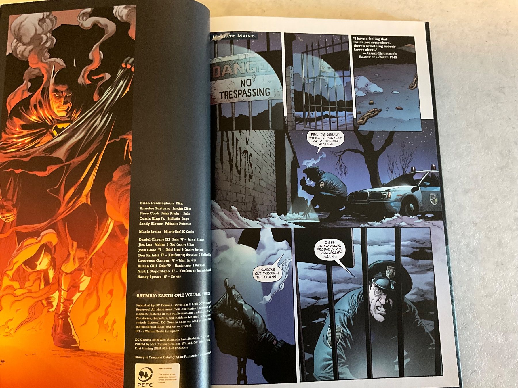 Comics: Batman: Earth One Vol. 3 – Gebraucht aus Agriswil von Ueli03 1