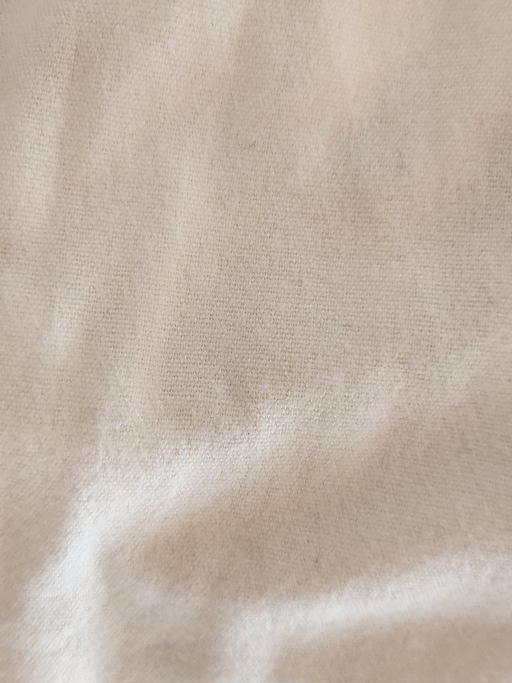 Foulards, Tücher & Schals: Echarpe EFROUDSI blanc avec franges  – Gebraucht aus Niedergösgen von Eva2410 2