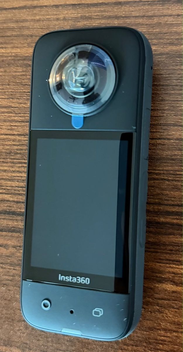 Insta360 Action Cam: INSTA 360 X3 Standard Bundle - Actionkamera – Nuovo (secondo la descrizione) da Bern venduto da blackshiri