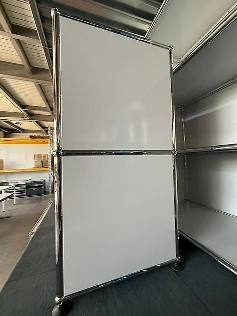 USM Scaffali: USM Haller Regal, lichtgrau, Occasion – Usato da Lenzburg venduto da Buerokonz 3