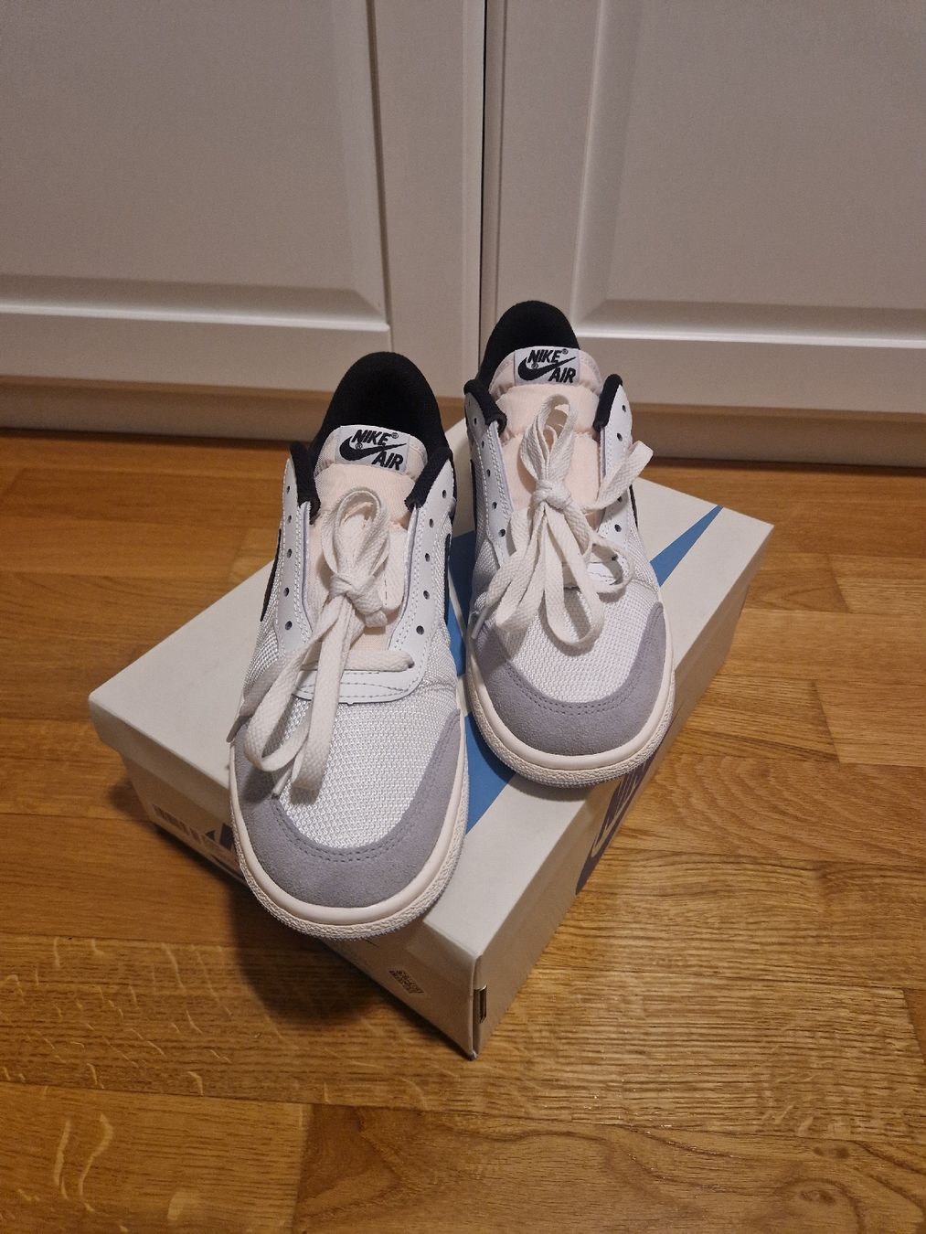 Scarpe da uomo: NIKE AIR JORDAN SKYLINE LOW – Nuovo e nell'imballaggio originale da Rheinfelden venduto da Fairness020 2