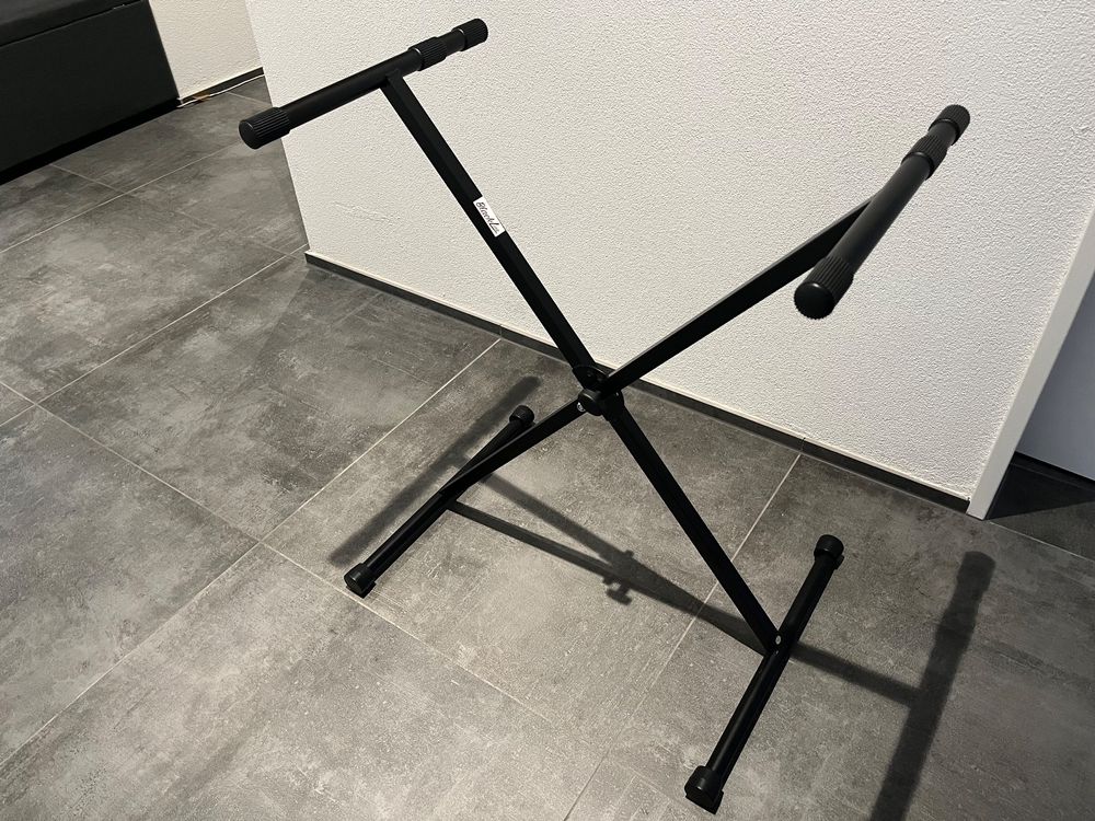 Robuster Keyboard-Ständer Mit Bank – Verstellbar In Höhe & Breite – Für Digitalpianos & Keyboards Bis 88 Tasten