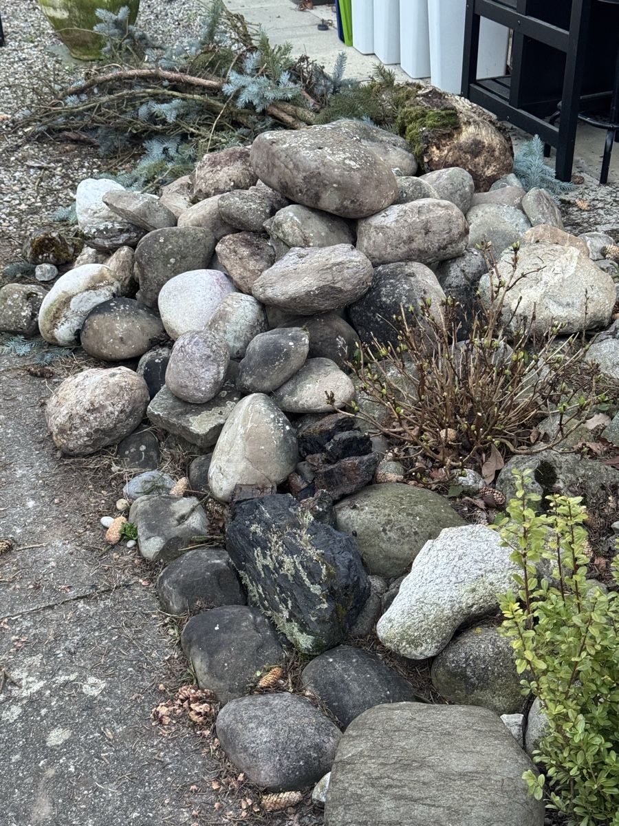 Steine & Dachziegeln: Natursteine – Gebraucht aus Bergdietikon von NathalieC02 1