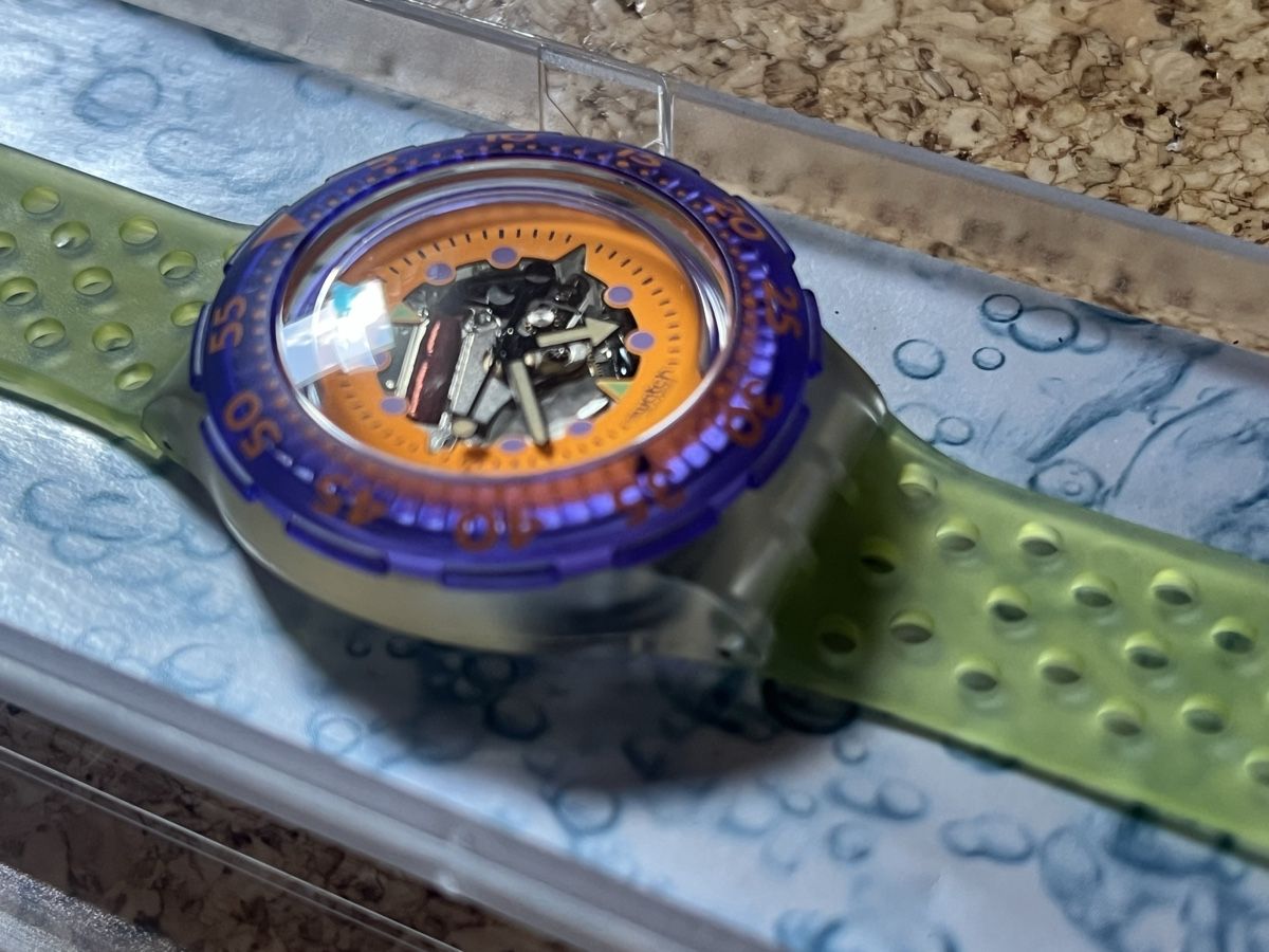 Swatch Montres: Swatch Uhr Automatik  ORANGE Scuba – D'occasion à Basel par bellespirit