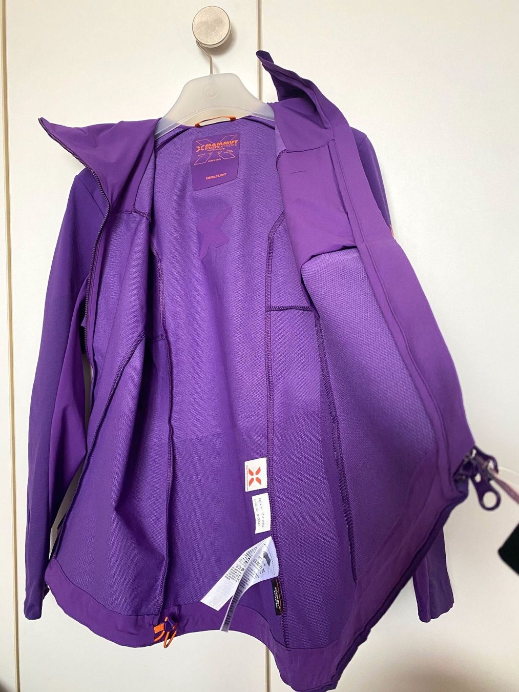 Mammut Jacken: Mammut Eisfeld Light Softshell Jacke XS – Neu (gemäss Beschreibung) aus Zürich von Altruisti 8