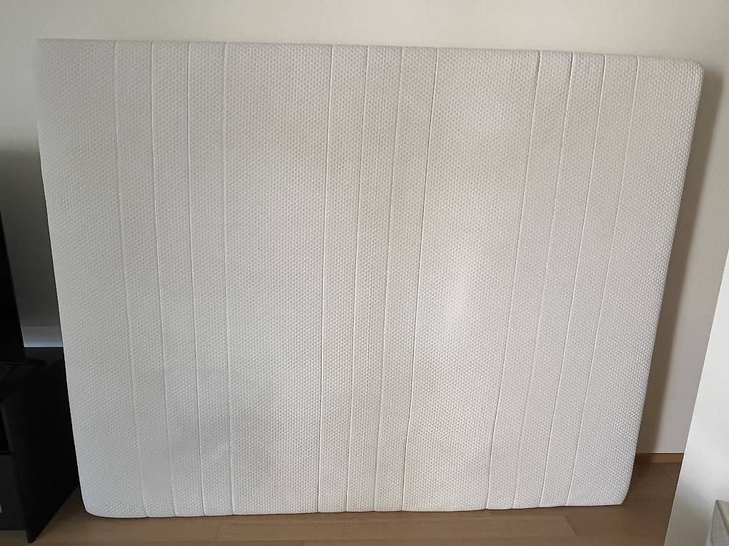Materassi: Matelas en mousse 160x200cm – Usato da Grand-Lancy venduto da Saku13 4