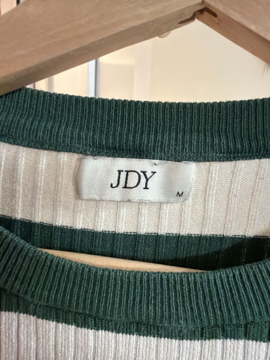 Pullover & Sweatshirts: Pullover JDY gestreift grün-weiss Gr. M – Gebraucht aus Känerkinden von melbaumg 2