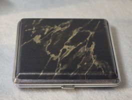 Portasigarette effetto marmo colore nero e argento 