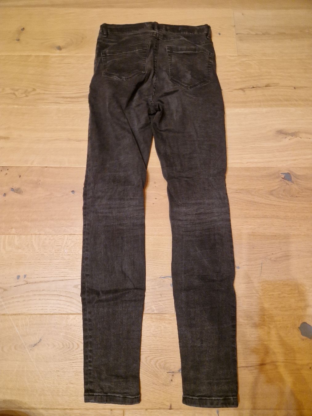 Jeans: Schwarz/graue Skinny Jeans Gr. 34 – Gebraucht aus Mellingen von BiBi.16 2