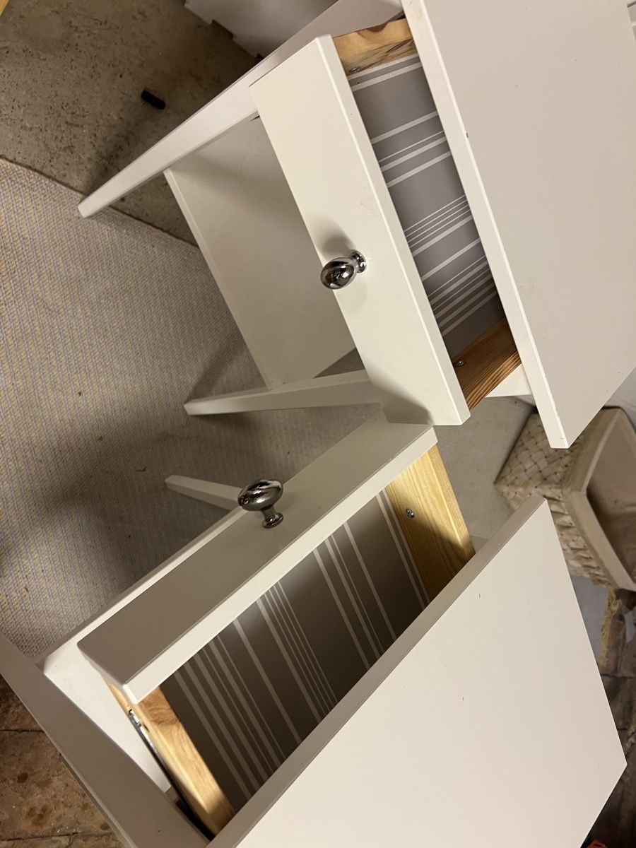 Tables de nuit: 2 Hemnes Nachttische – D'occasion à Zell ZH par ManuUngricht 2