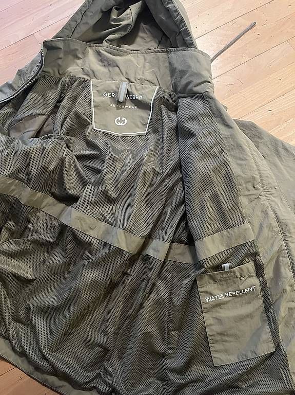Gerry Weber Giacche: Neue Gerry Weber Wasserdichte Jacke gr 38 – Nuovo (secondo la descrizione) da Bülach venduto da Lunaromina 2