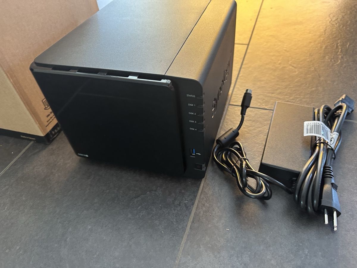 Synology Server: Synology DiskStation DS916+ NAS 8gb Arbeitsspeicher – Gebraucht aus Ostermundigen von m4rcus 3