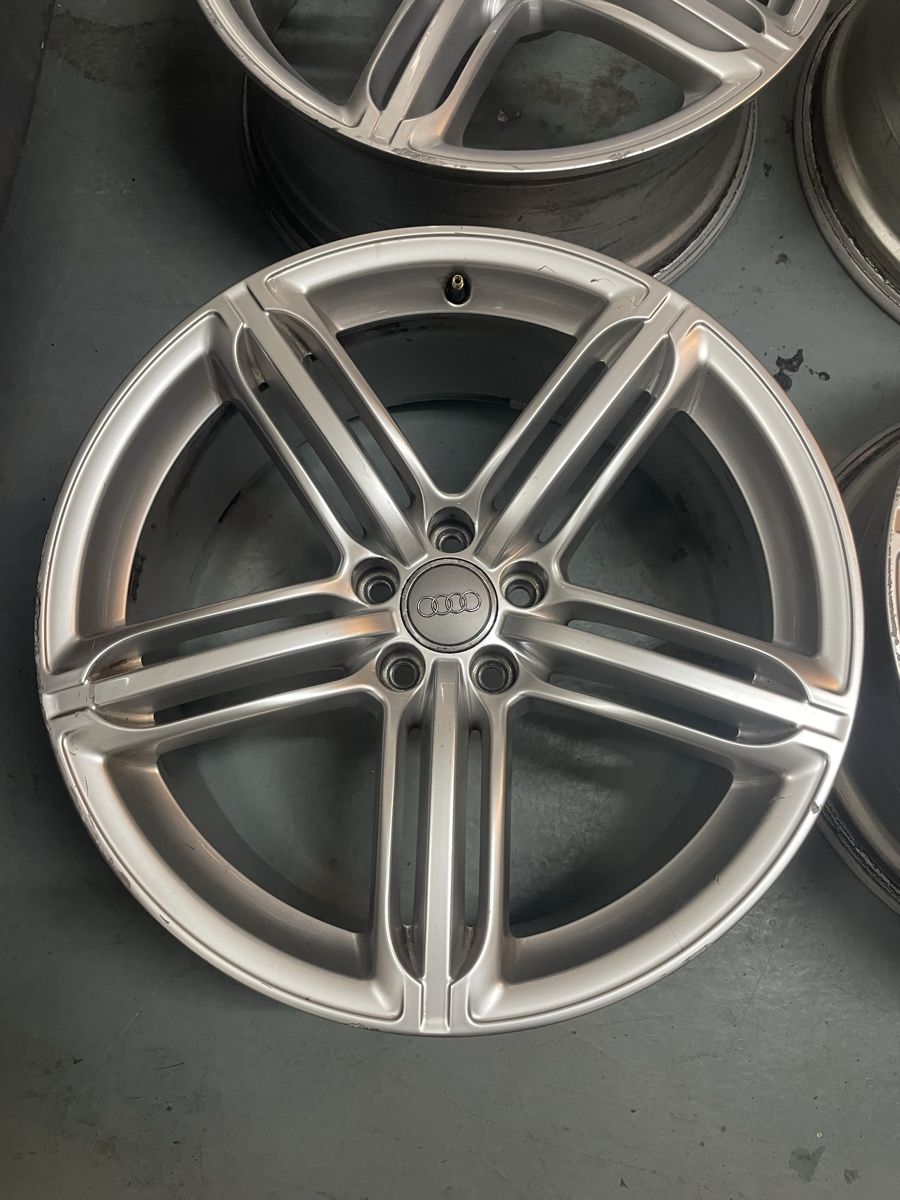 Audi Cerchioni: 4x Audi Alufelgen 20” – Usato da Sirnach venduto da MotionModular 1