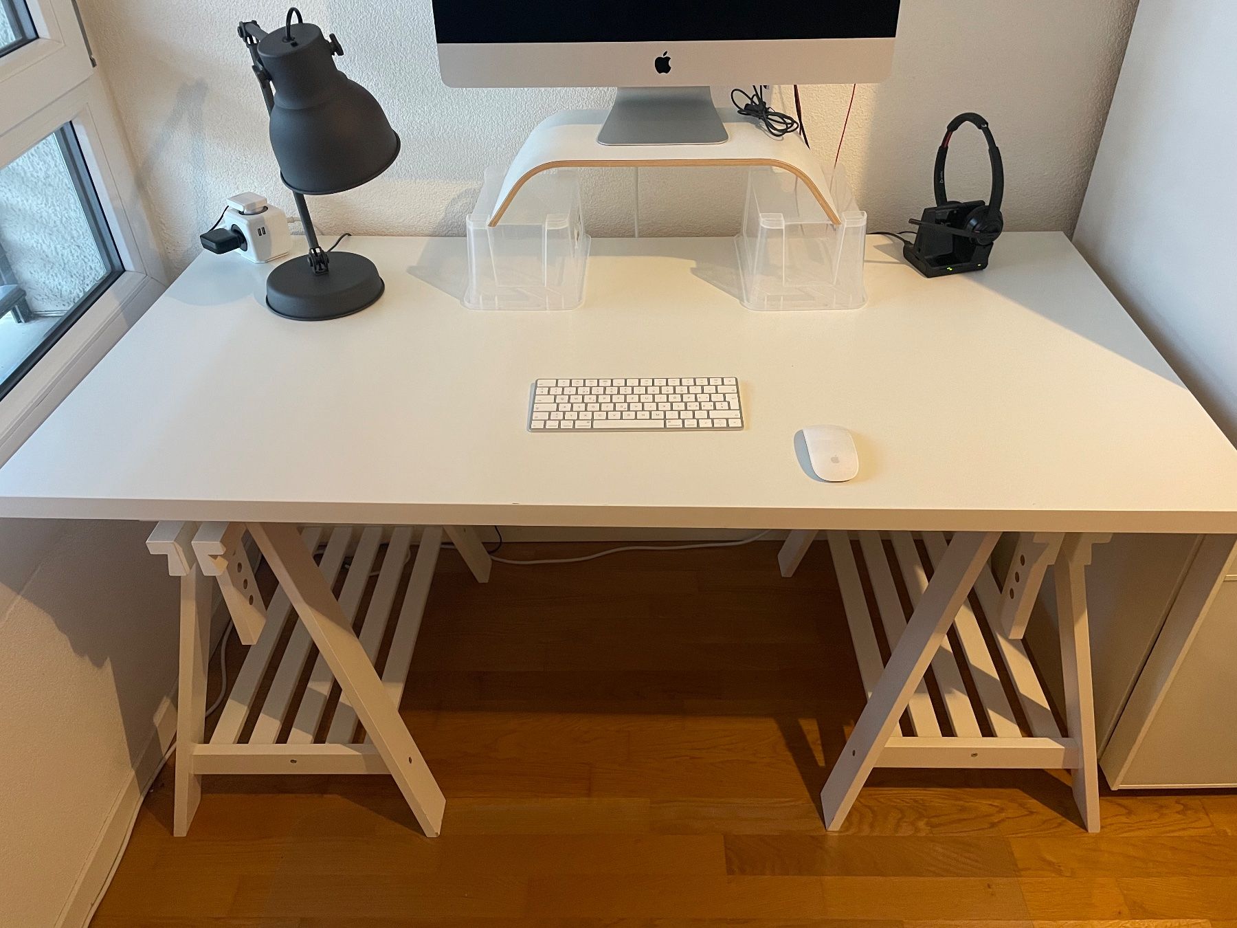 Ikea Scrivanie: IKEA Schreibtisch weiss – Usato da Adliswil venduto da mg565758 1