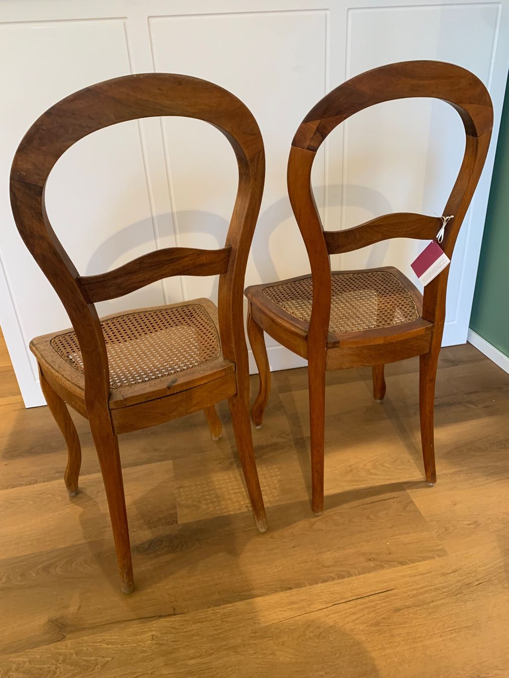 Stühle: 2 Louis Philippe Stühle mit Wiener Geflecht – Gebraucht aus Luzern von stilwerkstatt 1