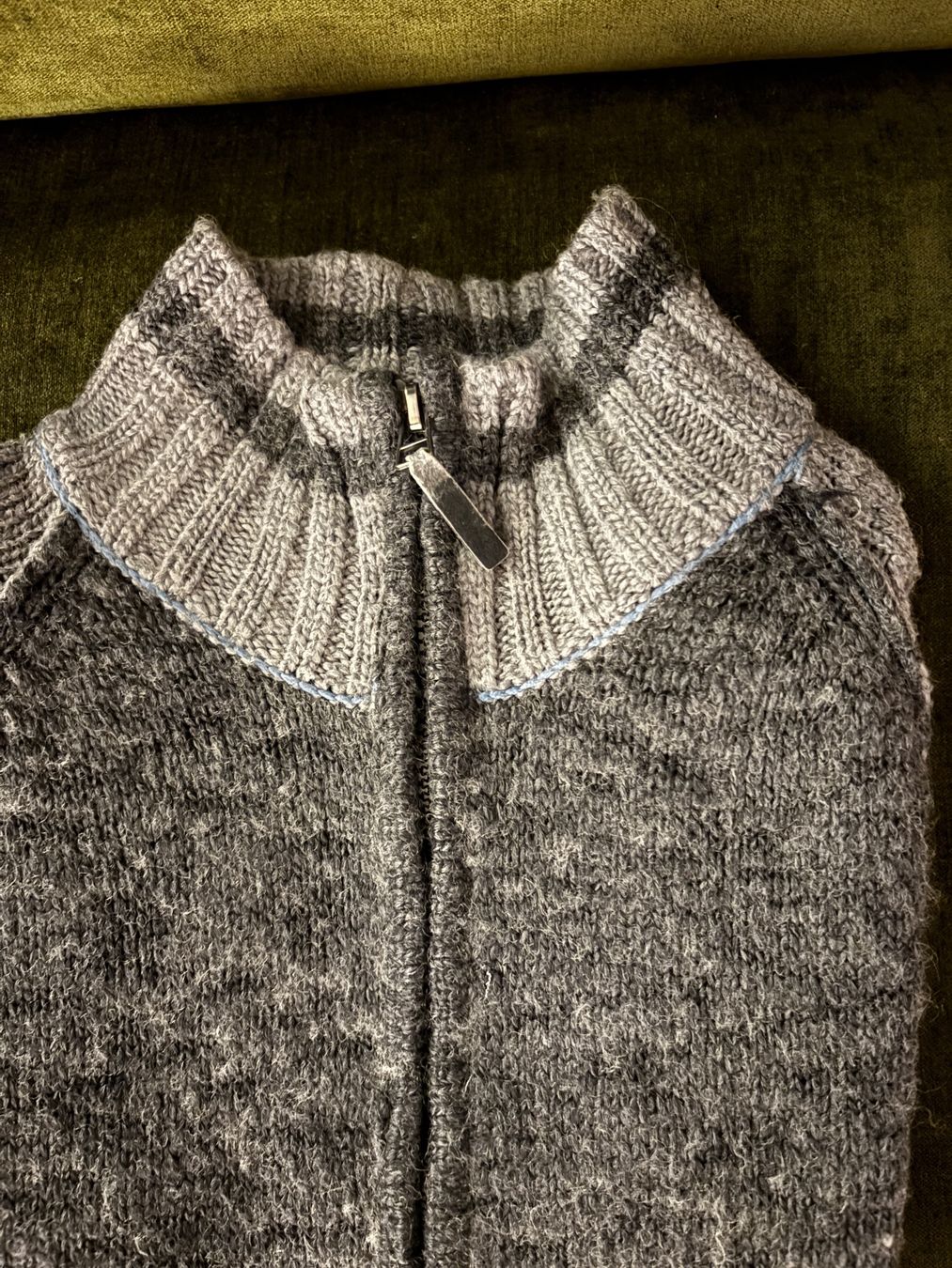 Jacken: Warme Herren Vintage Strickjacke - Grösse M – Gebraucht aus Herrliberg von Tcardo 1