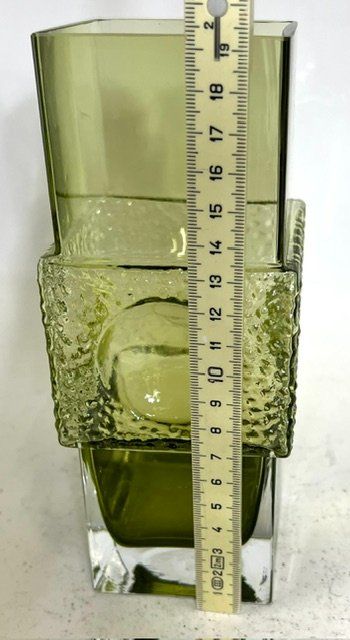 Vasen & Gefässe: Glas Vase oliv aus den 60er – Gebraucht aus Zürich von gigimai67 2
