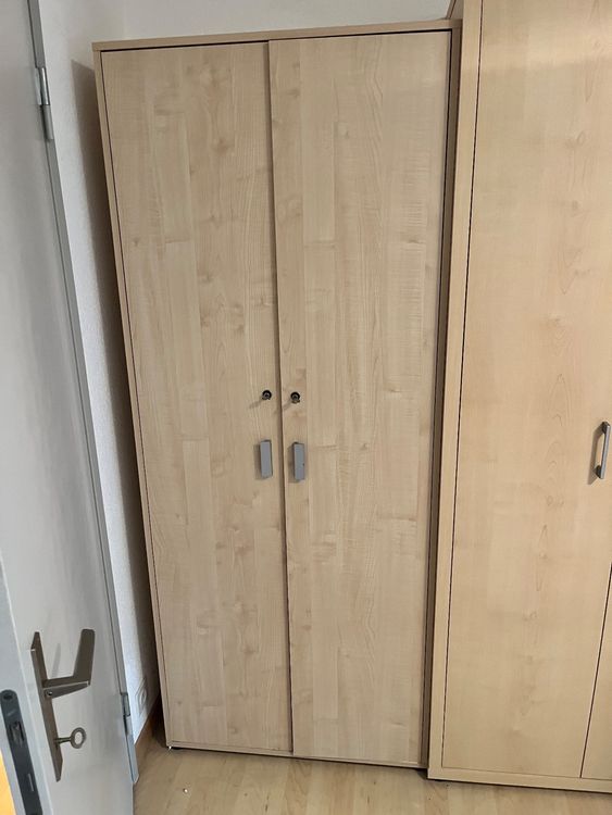 Schrank zum abschliessen Kaufen auf Ricardo