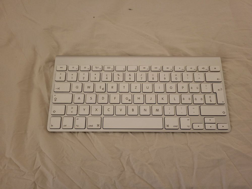 Apple Magic Keyboard Bluetooth | Kaufen auf Ricardo