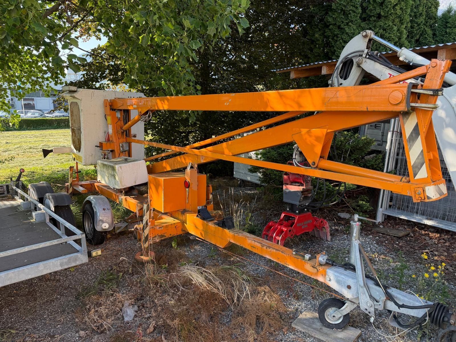 Hebebühne & Wagenheber: Anhängergezogene Arbeitsbühne – Gebraucht aus Mels von brunschi9988