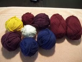 Wolle zum Basteln  (700 Gramm)