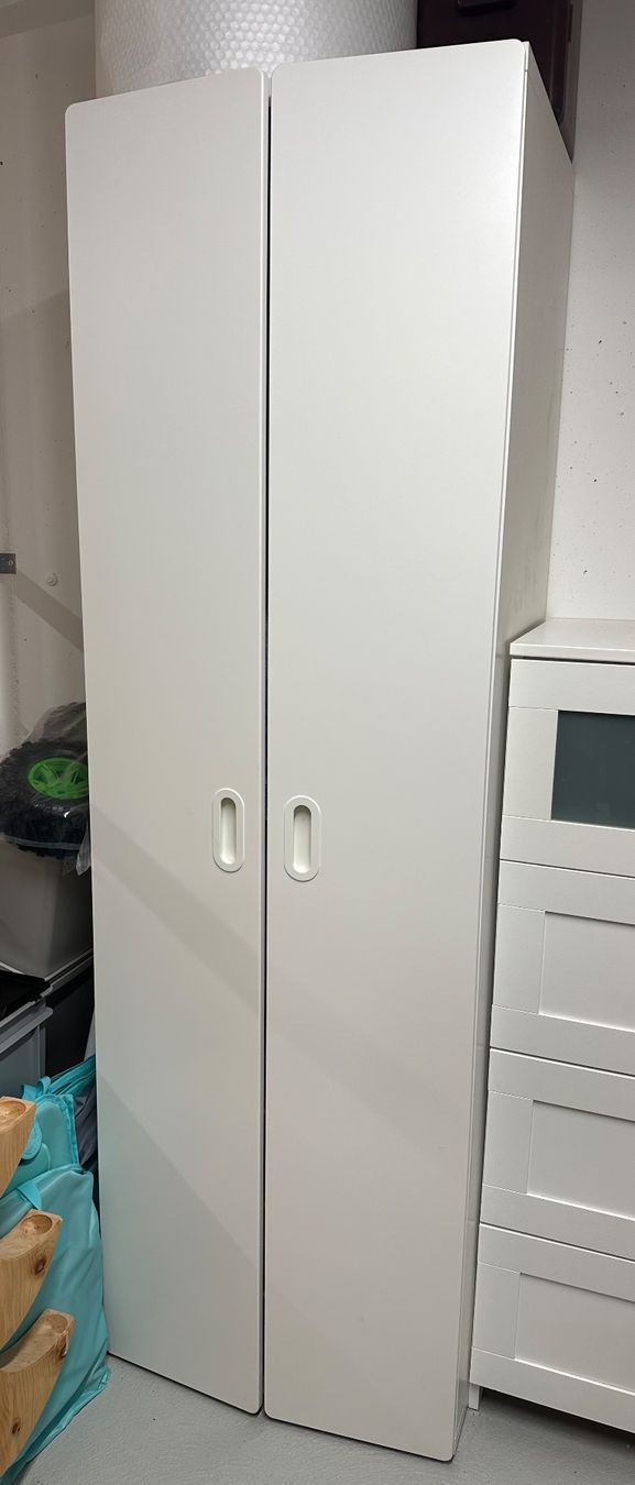 Ikea Armoires: Kleiderschrank Ikea schmal – D'occasion à Zürich par tthebst
