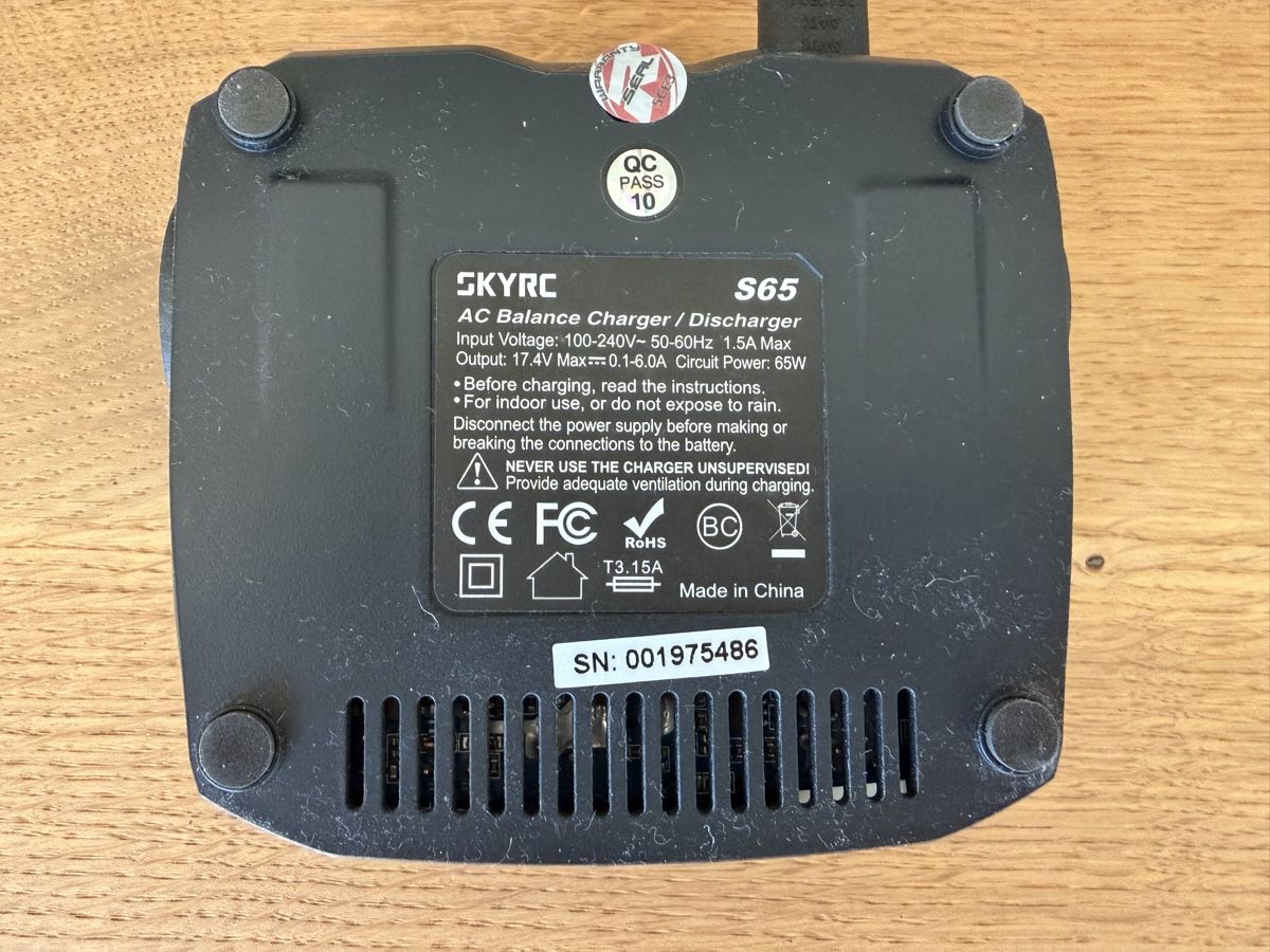SkyRC Ladegeräte: Akku-Ladegrät – Neu (gemäss Beschreibung) aus Uster von SgtBaker 2