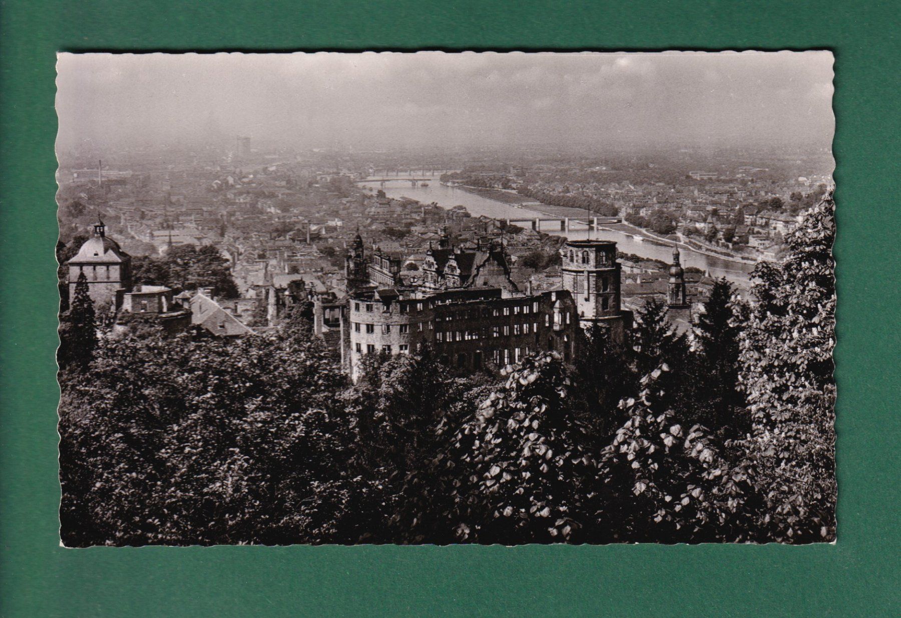 Cartoline postali: HEIDELBERG - Teil mit Schloss – Usato da Pully venduto da nicecards-shop