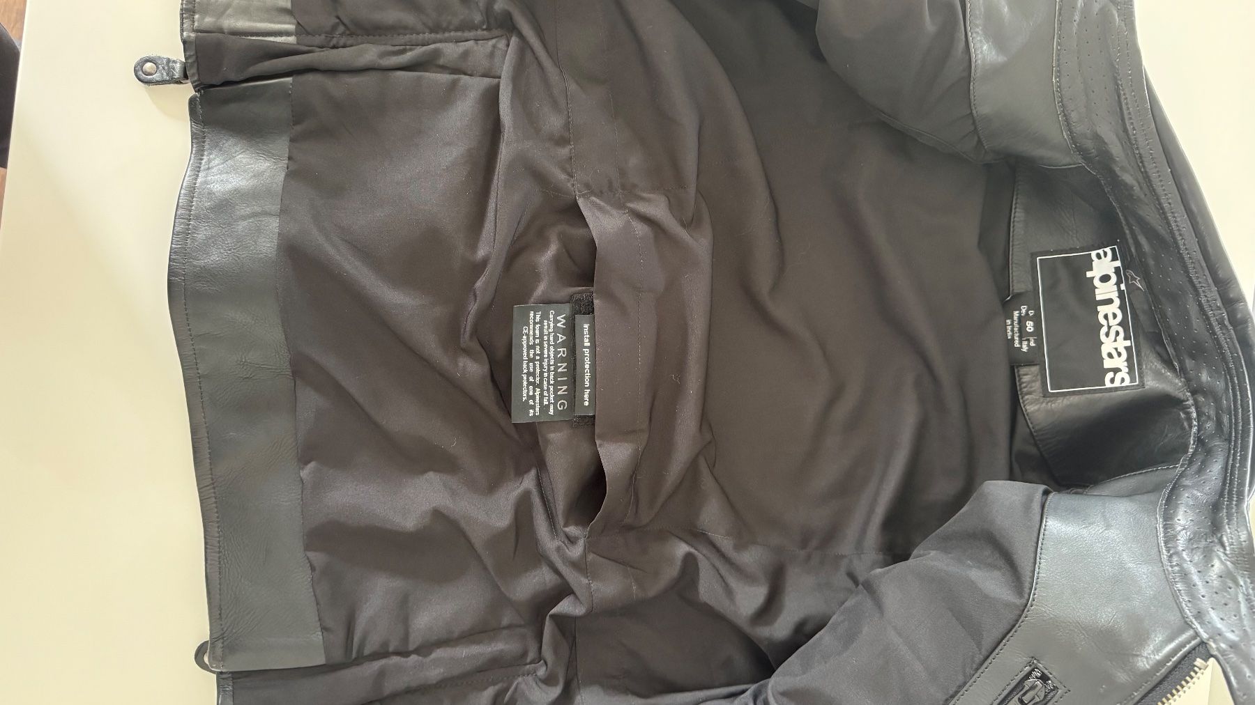 Alpinestars Giacche: Alpinestars leather motorcycle jacket – Nuovo (secondo la descrizione) da Greng venduto da mjg_67wd 9