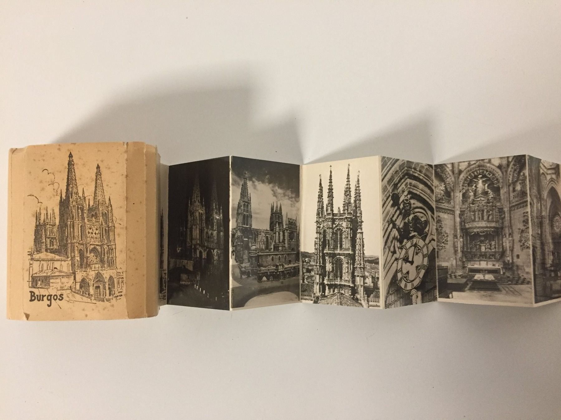 Cartoline postali: Souvenir de Burgos – Usato da Liebefeld venduto da 3-2-1-mein