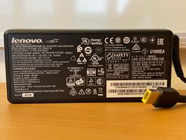 Lenovo Netzteil AC Adapter 135W - Neu