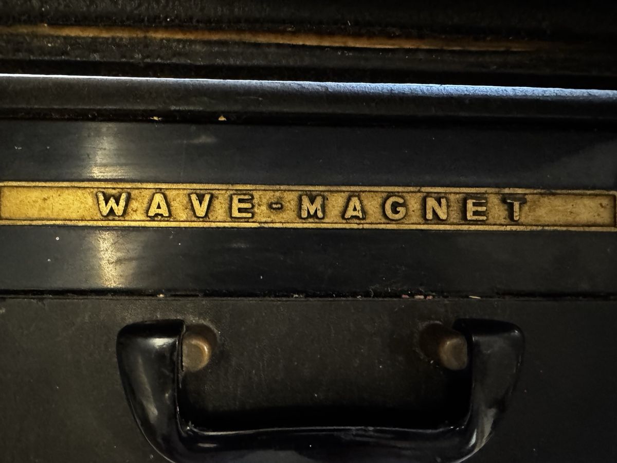 Radio:  Radio Vintage -Zenith Trans-Oceanic Wave Magnet – Usato da Olten venduto da Asaliya 8