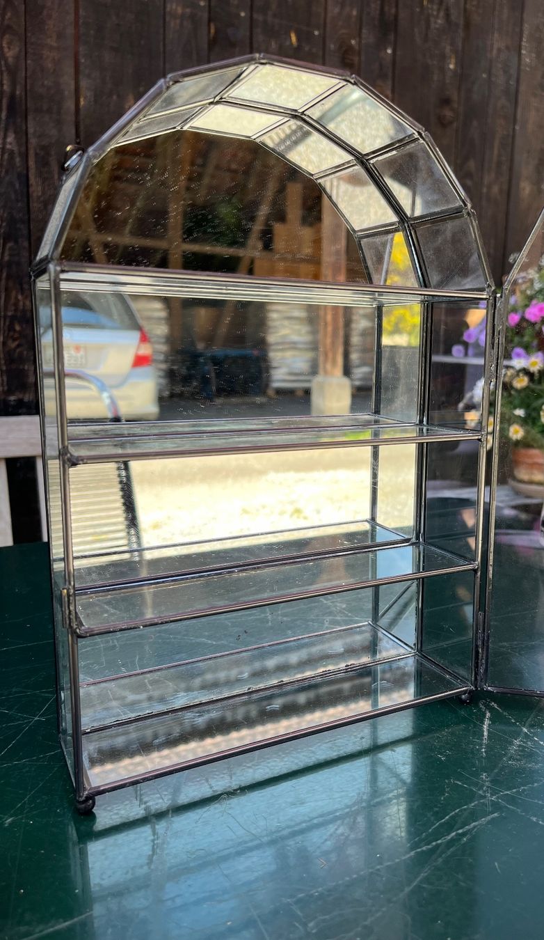 Saint Laurent Profumi & Eau de Toilette: Diverse Mini Parfums inklusive Glasvitrine – Usato da Otelfingen venduto da Yossi-68 4