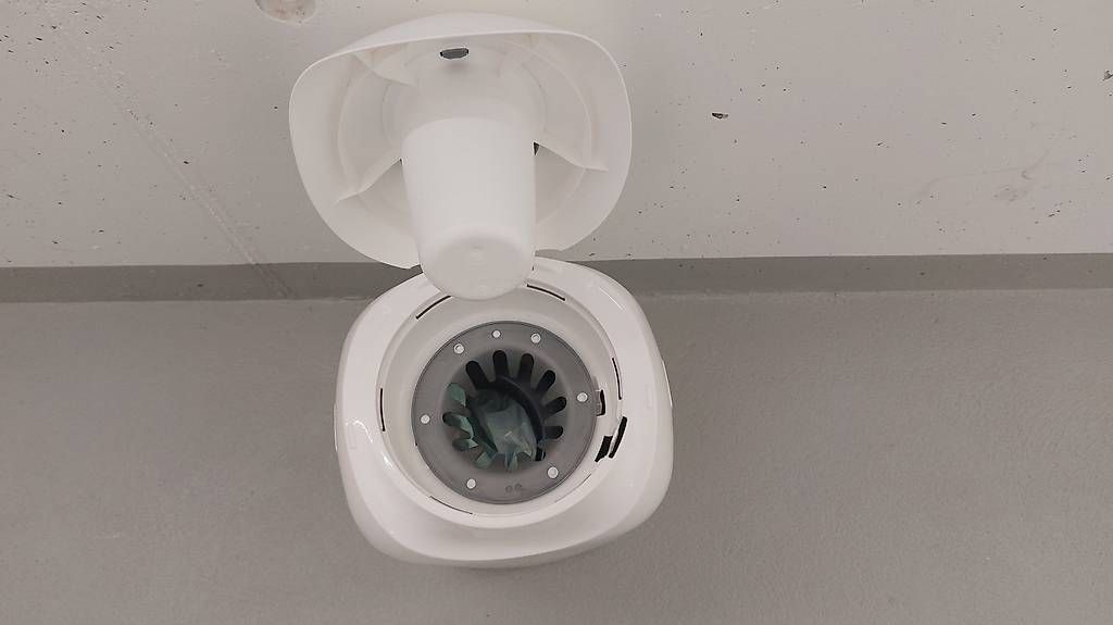 Secchi per pannolini & Pannolini: Sangenic Tec Windelentsorgungssystem Windeltwister – Usato da Zürich venduto da debusj 1