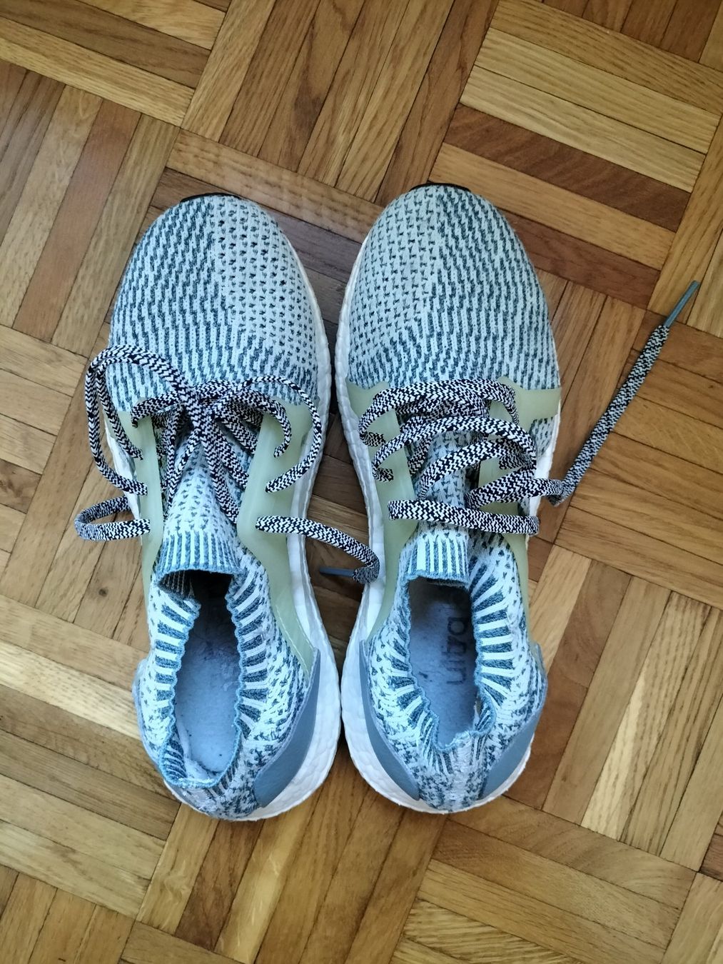 Adidas Chaussures femmes: Adidas UltraBoost – D'occasion à Clarens par coco_fashion