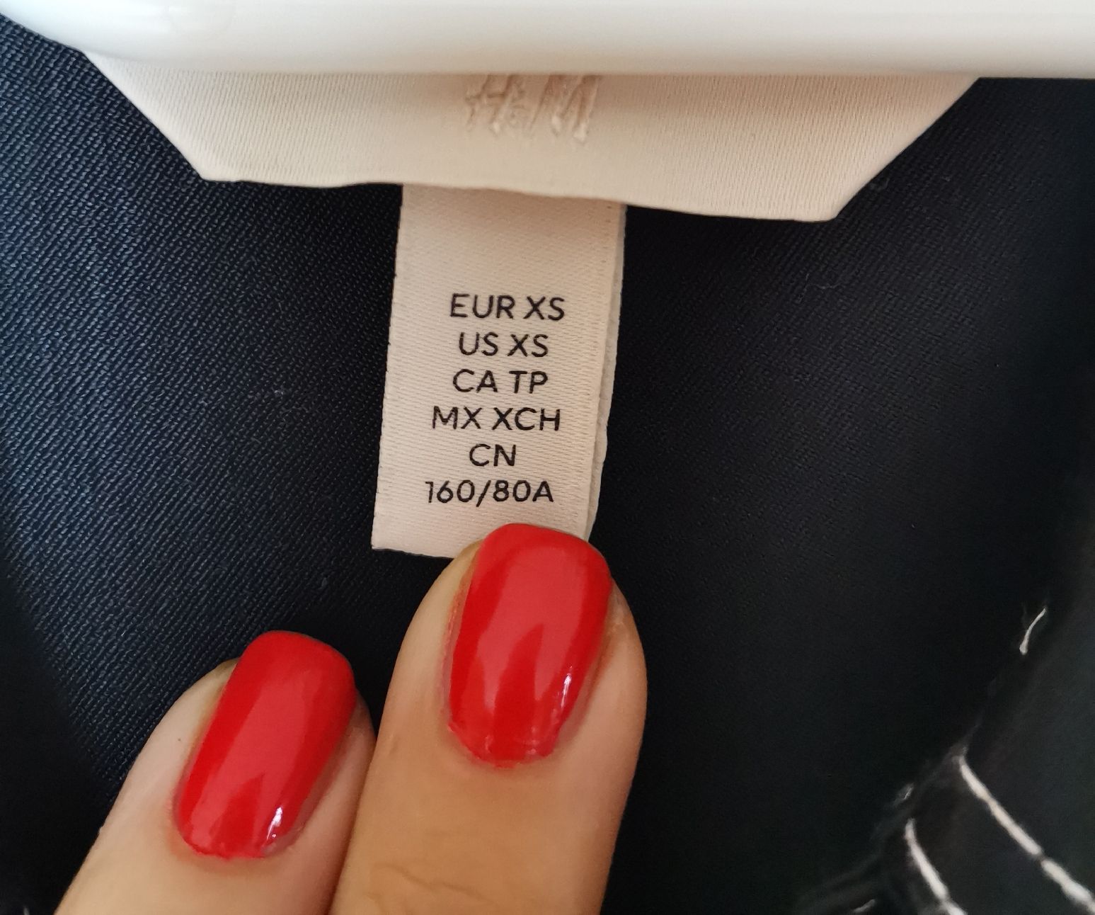 H&M Robes: Satin Viskose Leinen Hemdkleid H+M, neu – Neuf (Voir description) à Uerikon par pink_flamingo 5