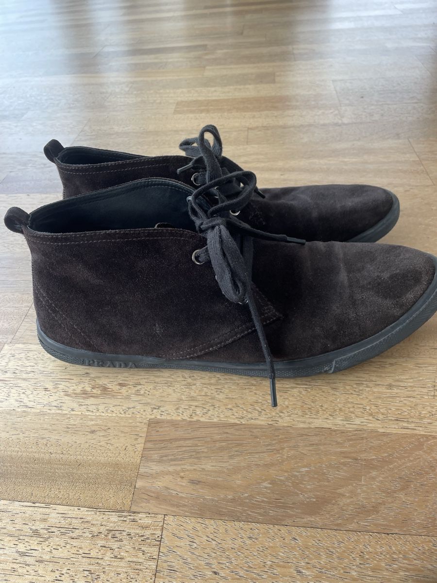 Prada Scarpe da uomo: Prada Retro Herren Wildleder braun  – Usato da Appenzell venduto da tdo_7m56