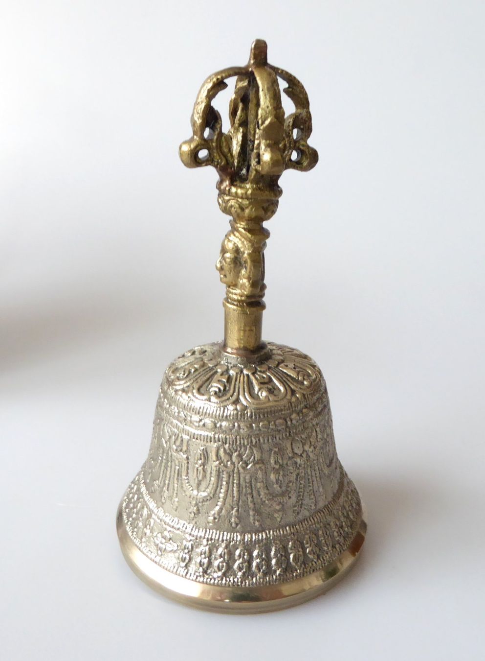 Campanacci mucche: Glocke mit Dorje 14,5cm – Nuovo e nell'imballaggio originale da Mauren venduto da Yeelen