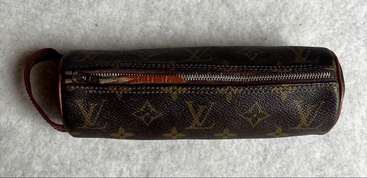 Louis Vuitton Astucci : Louis Vuitton – Nuovo (secondo la descrizione) da St. Gallen venduto da Viste