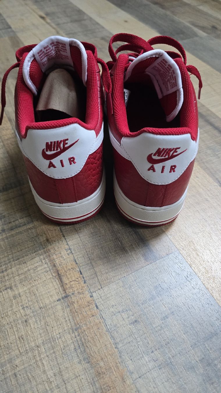 Nike Scarpe da uomo: Nike Airforce 1, EU 45 Red – Nuovo (secondo la descrizione) da Oeschgen venduto da drb_p57r 5