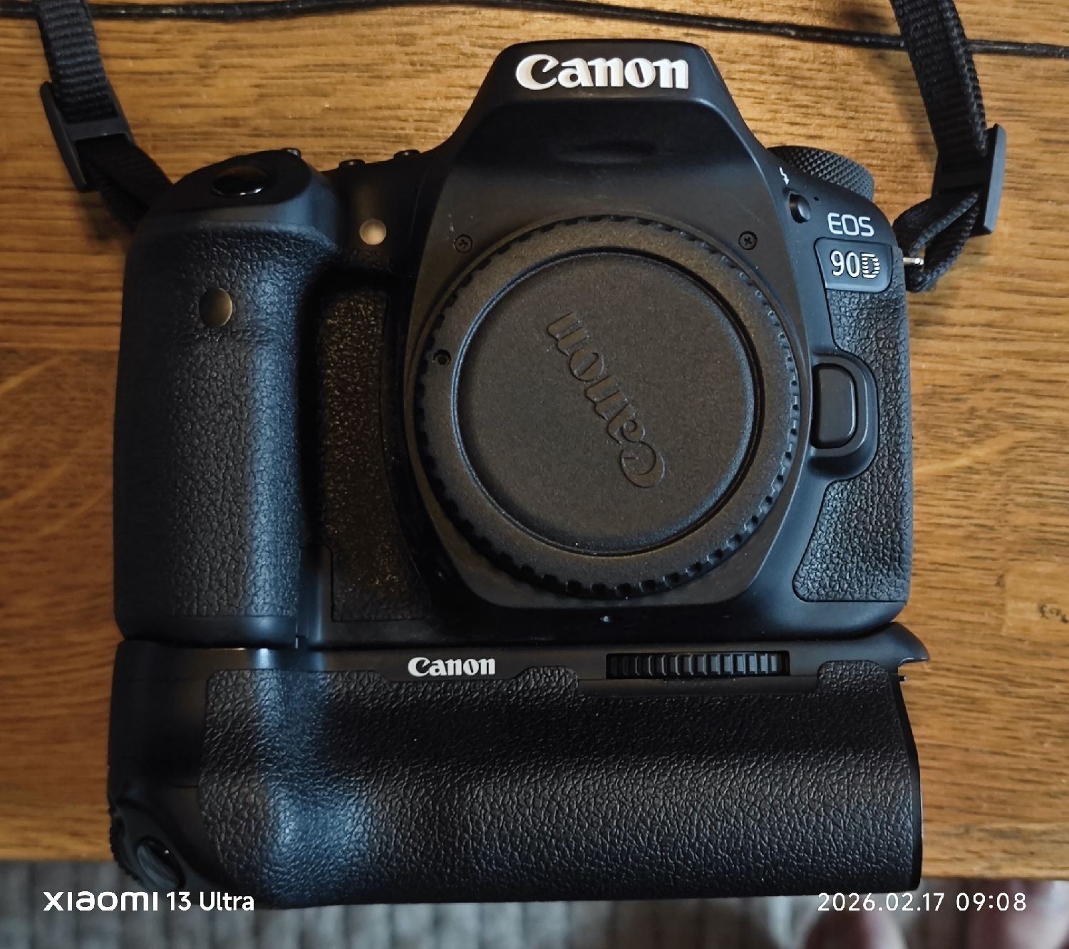 Canon Kamera: Canon EOS 90D avec objectif 18-135mm. – Gebraucht aus Estavayer-le-Lac von nac_5hgd 2