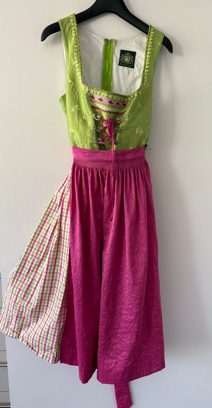 Kleider: Dirndl von Hammerschmid Grösse M - NEUwertig – Gebraucht aus Rudolfstetten von Bar_wk82 3