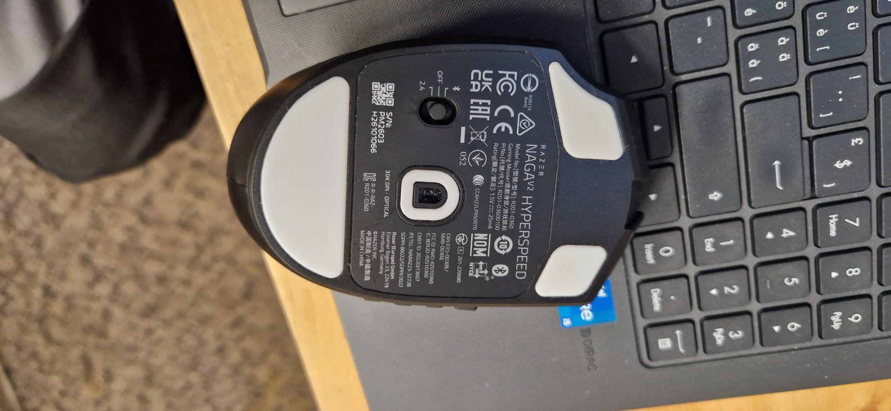 Razer Mouse: Razer Naga V2 HyperSpeed Maus ab 1.- – Nuovo e nell'imballaggio originale da Widen venduto da Haus_Morgenstern 2