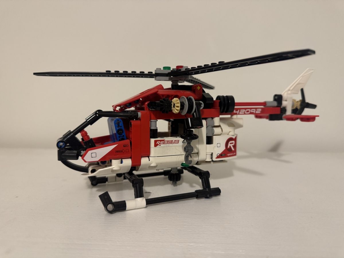 Lego Jouets: LEGO Technic Rescue helicopter  – D'occasion à Basel par Larissa81 1