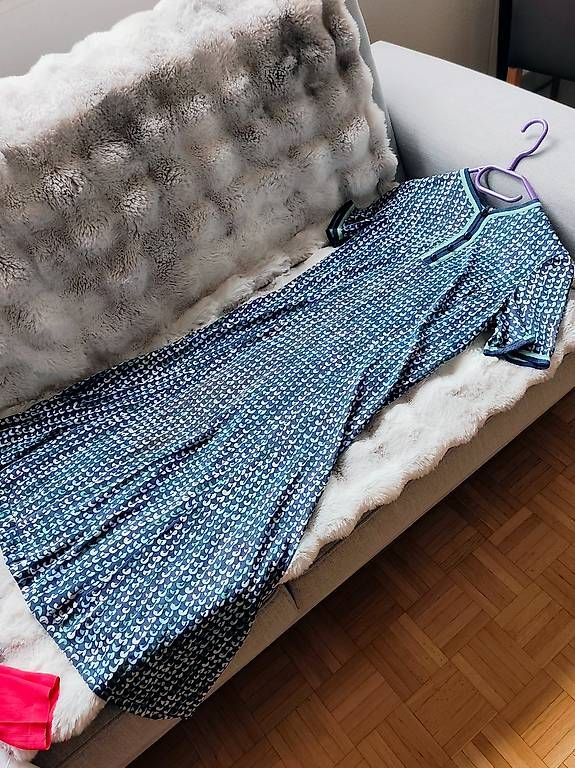 Vestiti: Robe élégante pour femme  – Usato da La Chaux-de-Fonds venduto da vfh_xt68 2